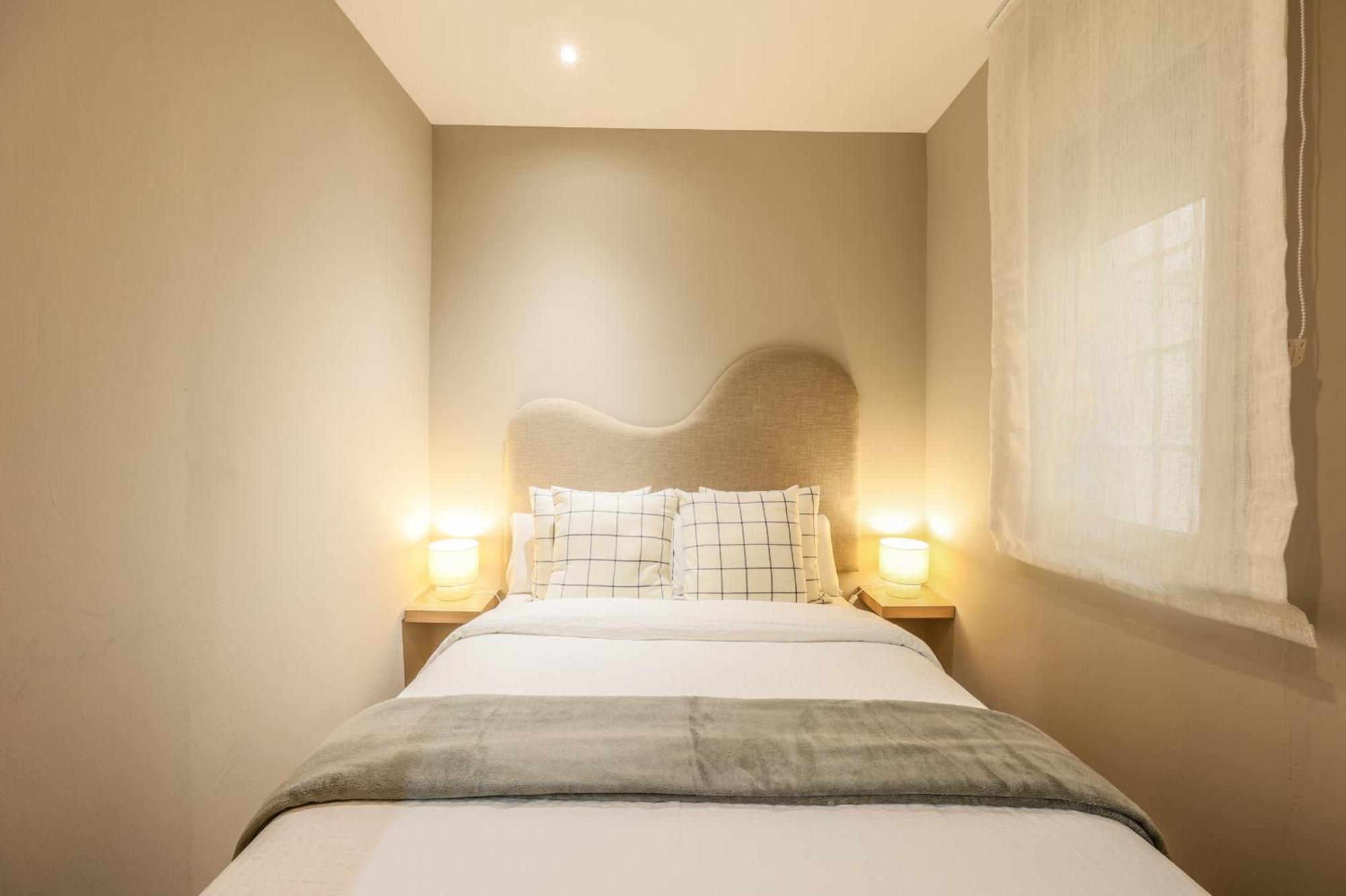 Nuevo Apartamento Funcional En Chamberi マドリード エクステリア 写真