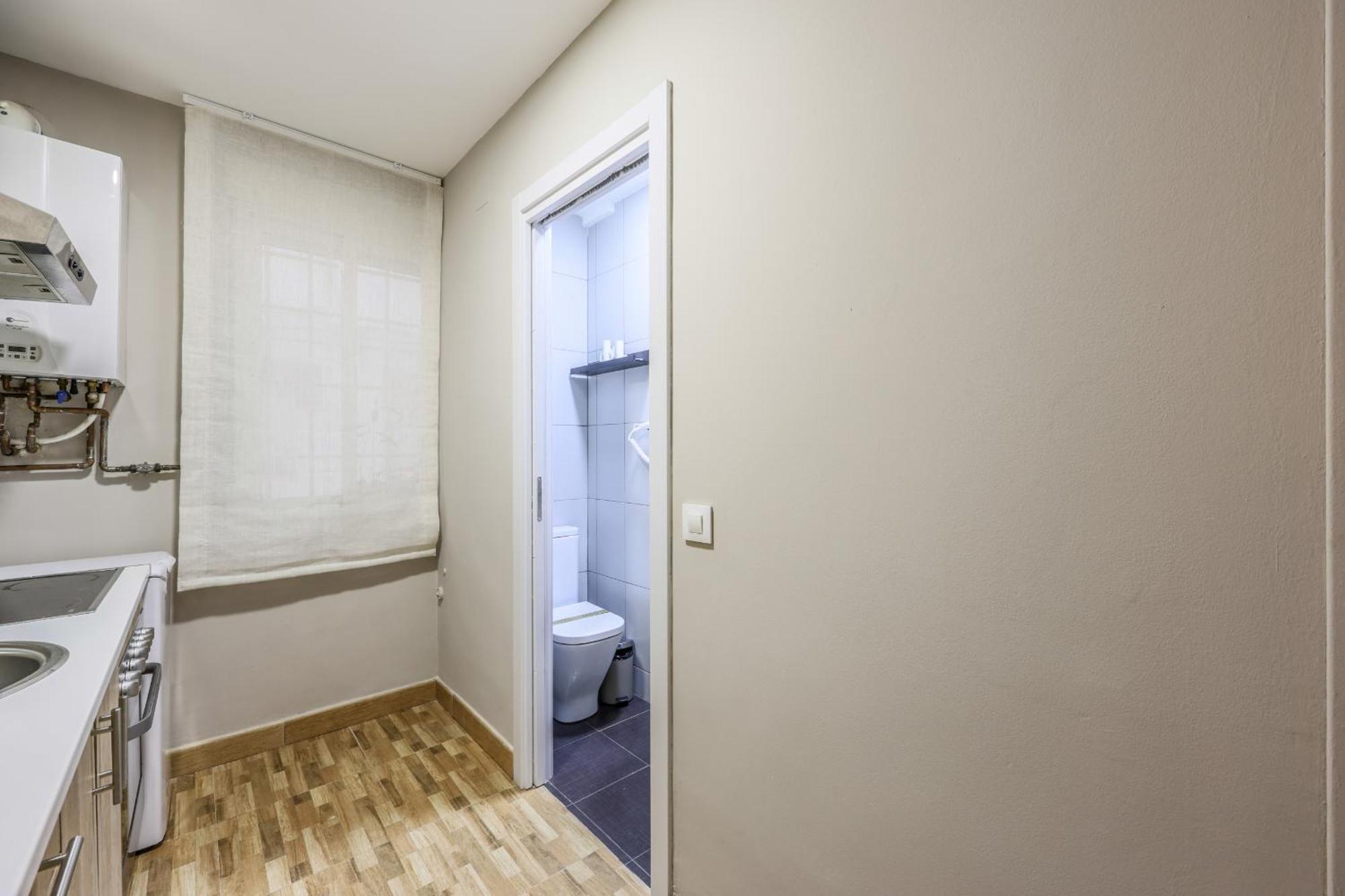 Nuevo Apartamento Funcional En Chamberi マドリード エクステリア 写真