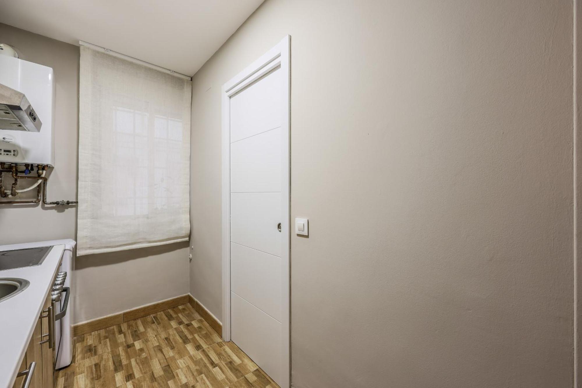Nuevo Apartamento Funcional En Chamberi マドリード エクステリア 写真