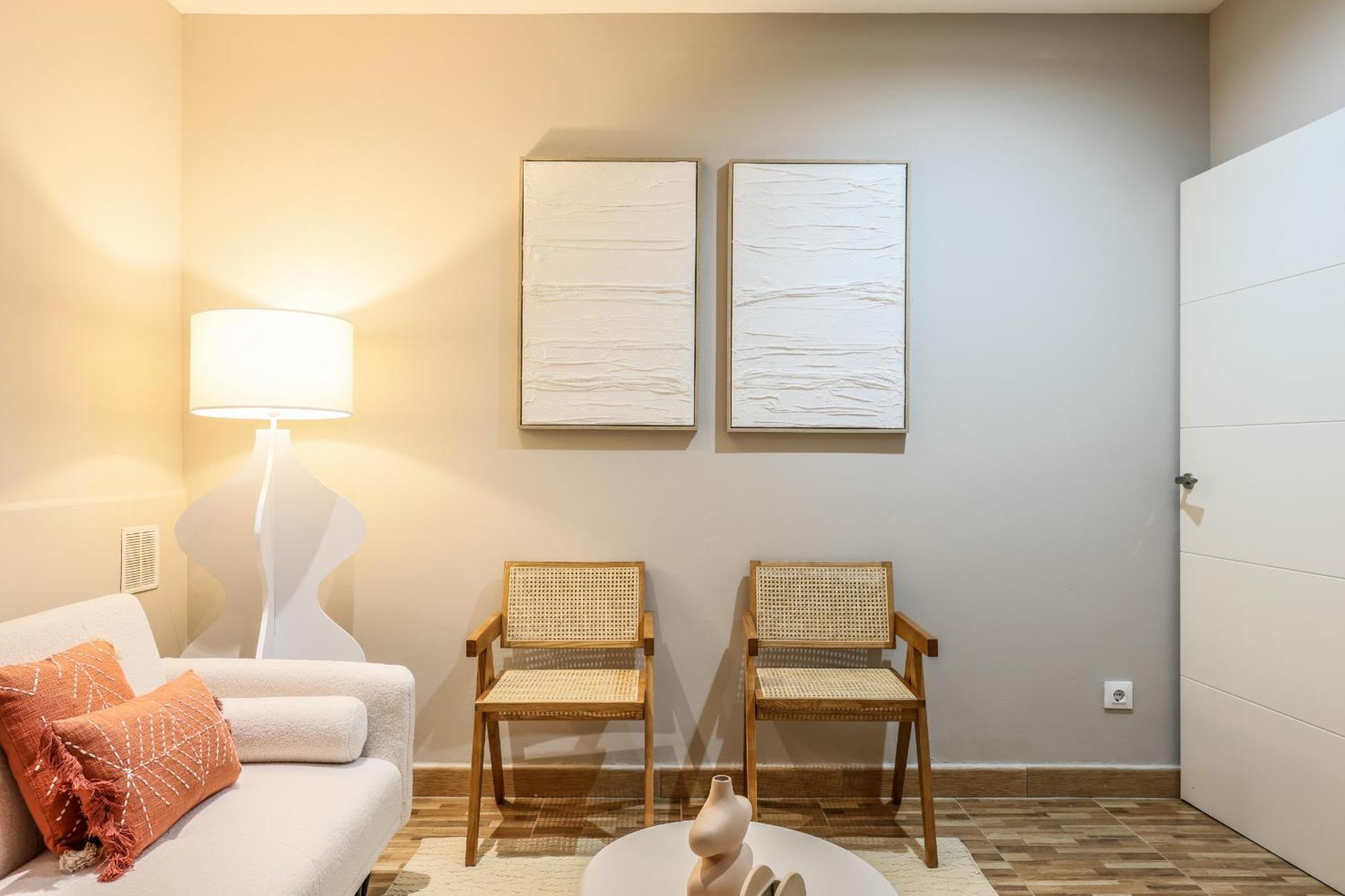 Nuevo Apartamento Funcional En Chamberi マドリード エクステリア 写真