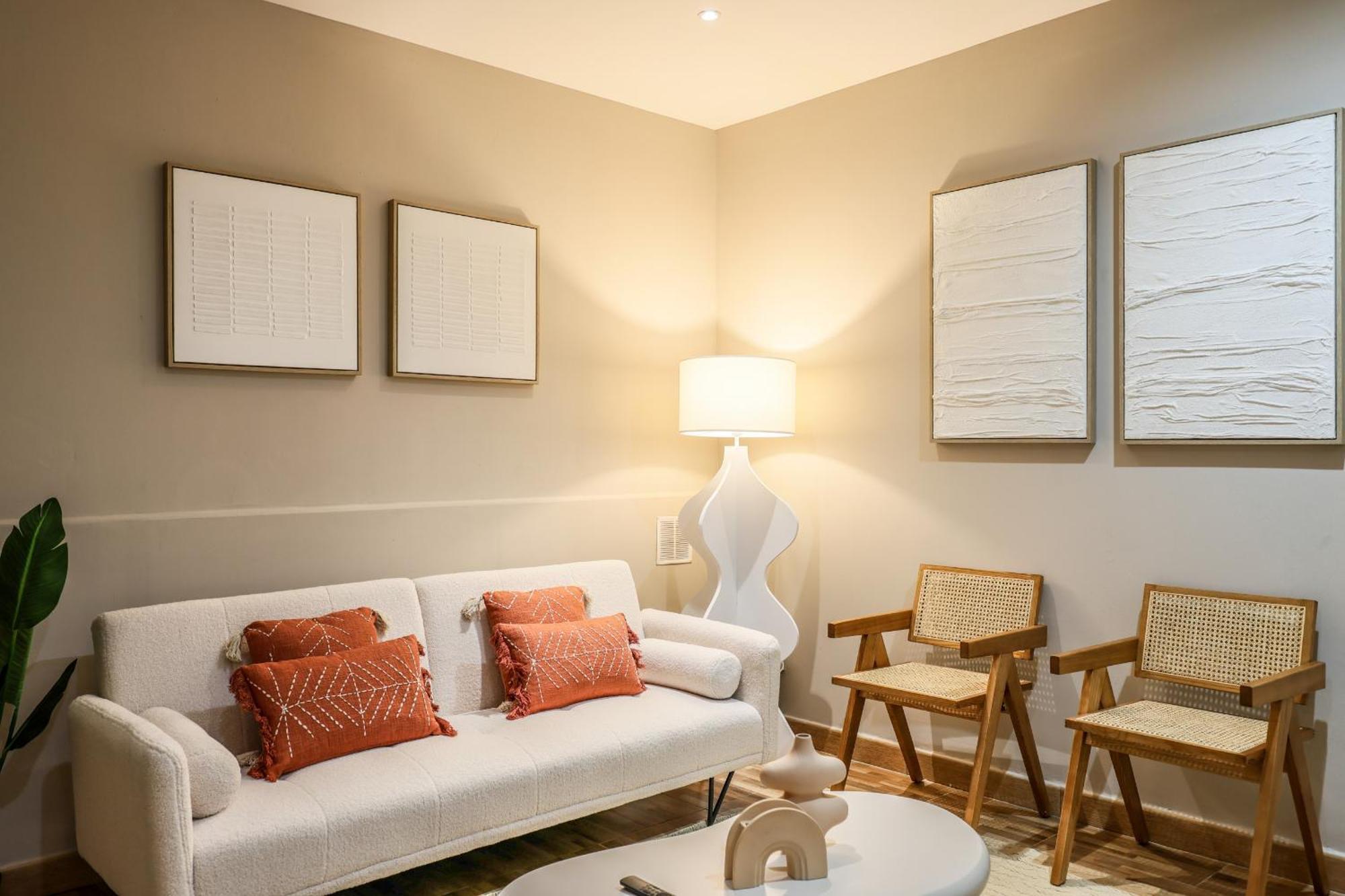 Nuevo Apartamento Funcional En Chamberi マドリード エクステリア 写真